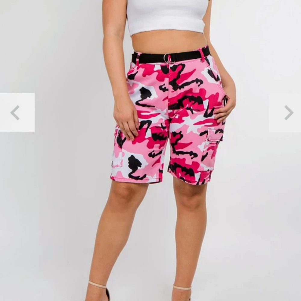 Fly Pink Camo Stretch Twill Bermudas 💗🖤💗 - Picture 2 of 8